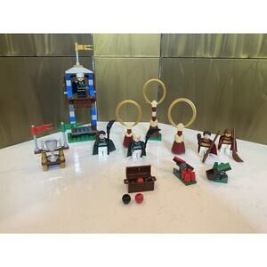 LEGO Harry Potter: Quidditch Match (4737) - Missing 3 Pieces.